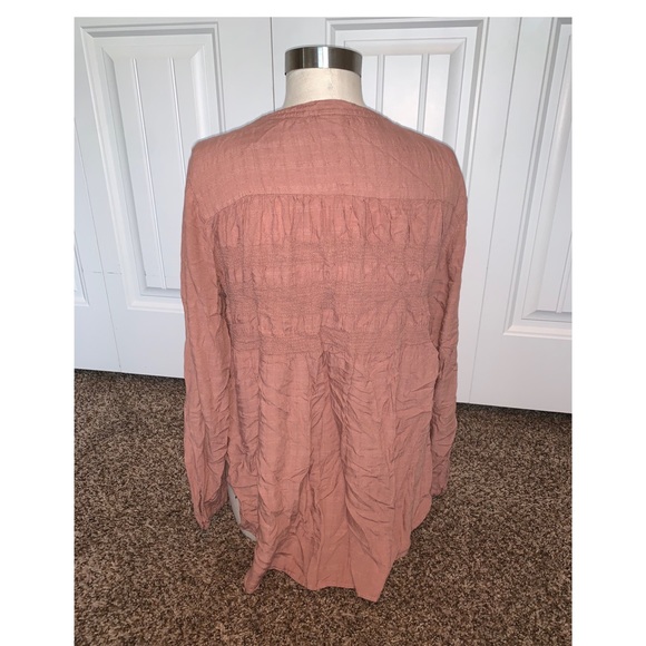 High-Low Blouse - Picture 2 of 2